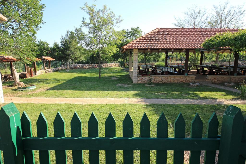 Agrotourism Galic Krka Hotel Drinovci Exterior photo